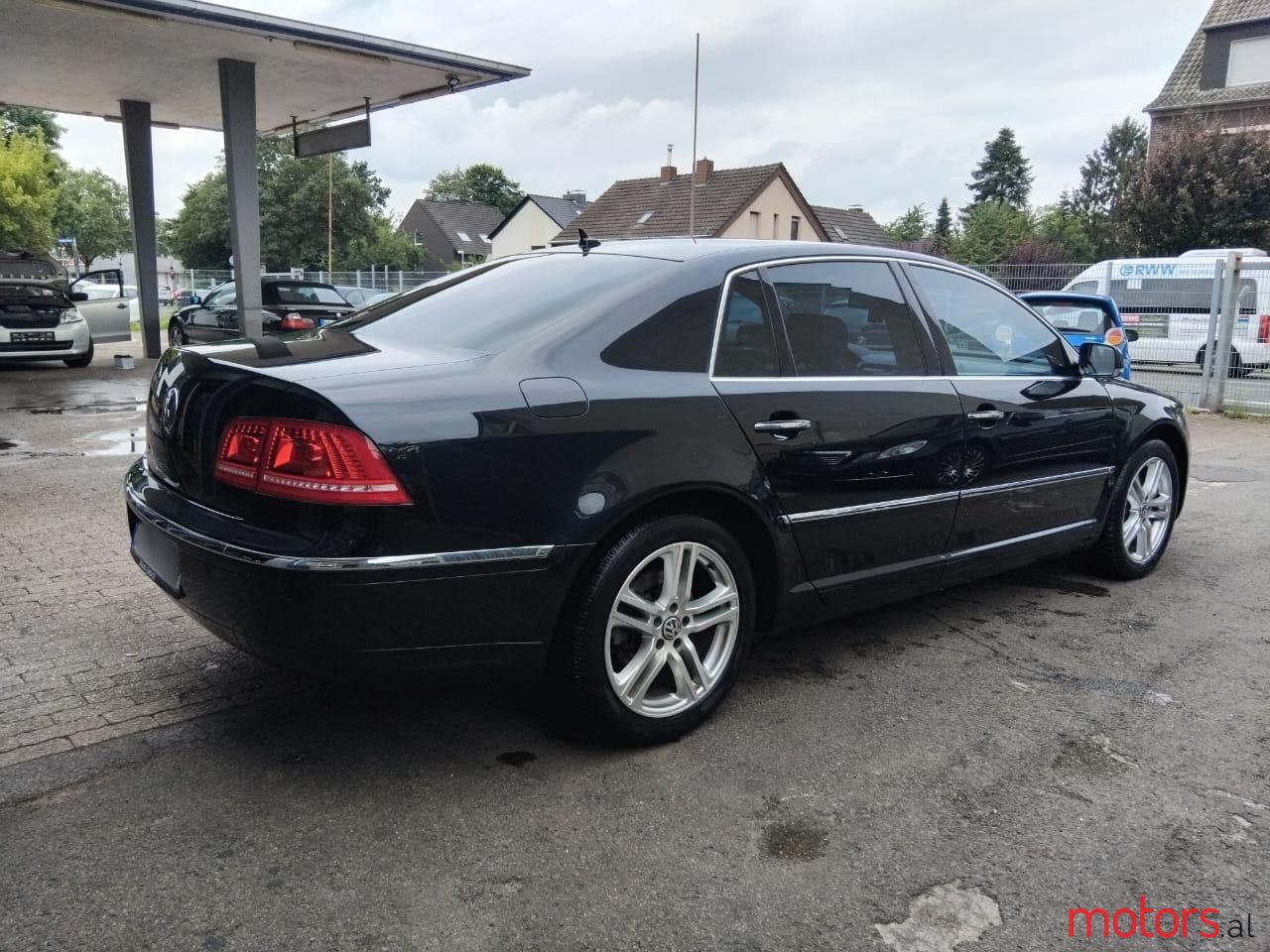 2010' Volkswagen Phaeton photo #4