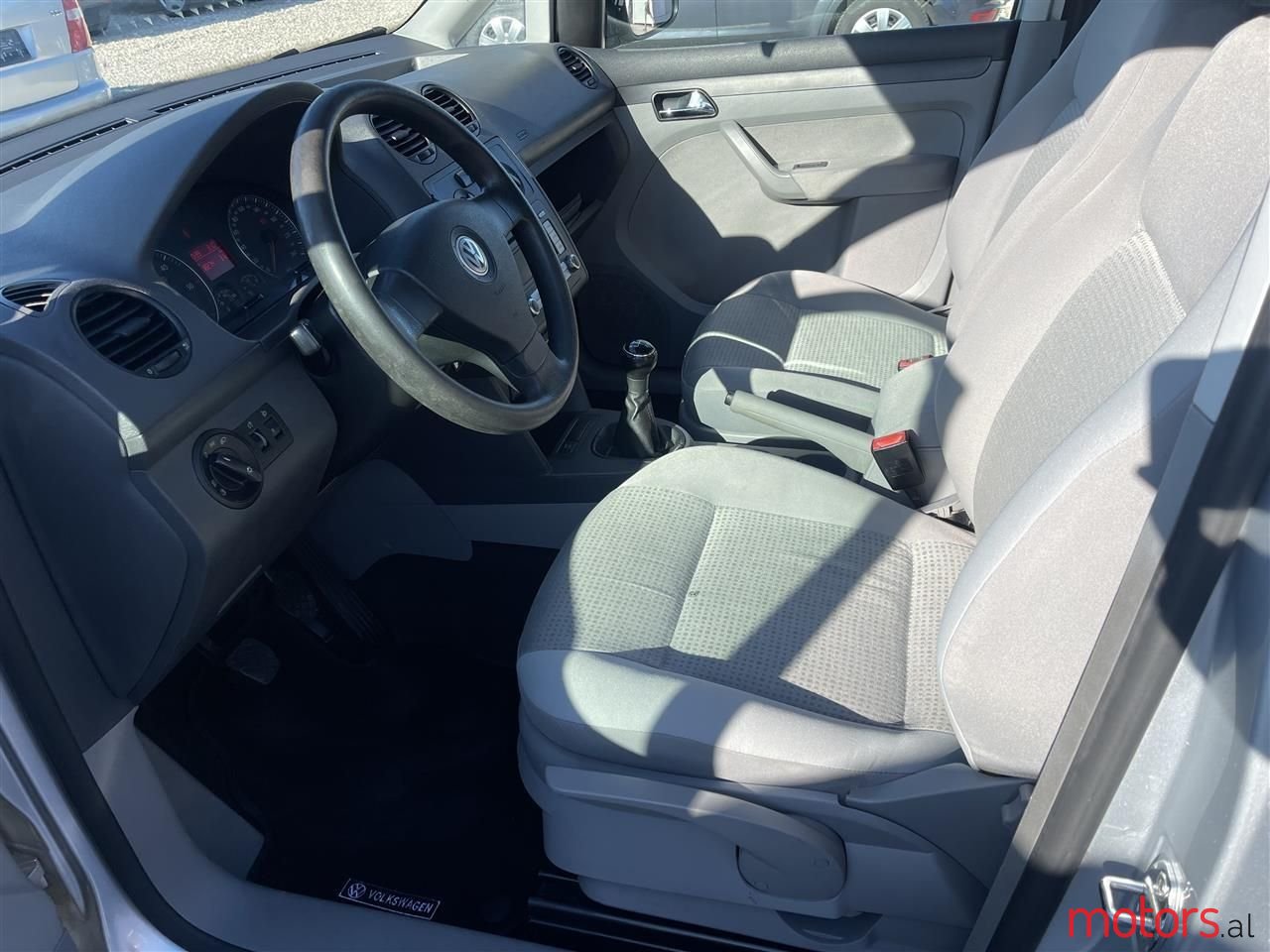 2007' Volkswagen Caddy photo #4