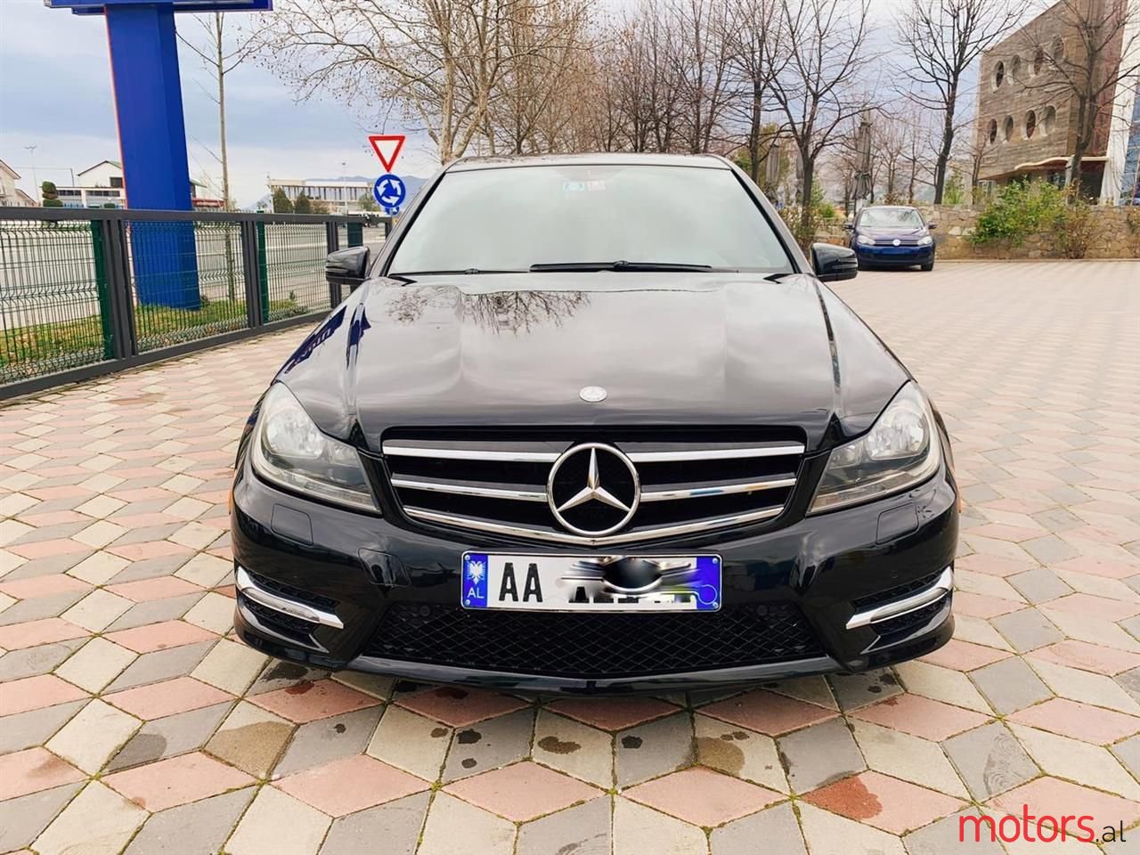 2009' Mercedes-Benz C 320 photo #2