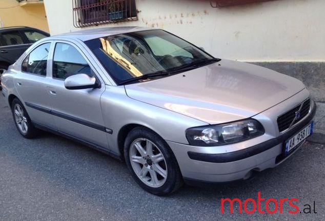 2002' Volvo S60 photo #1