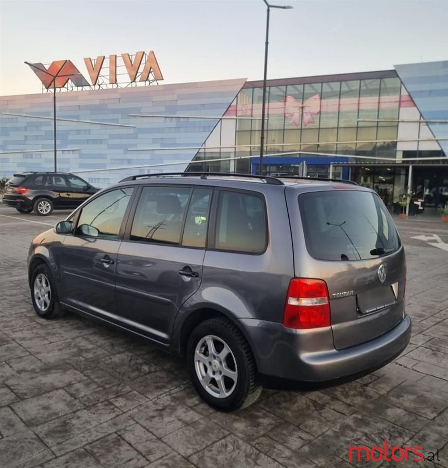 2006' Volkswagen Touran photo #5
