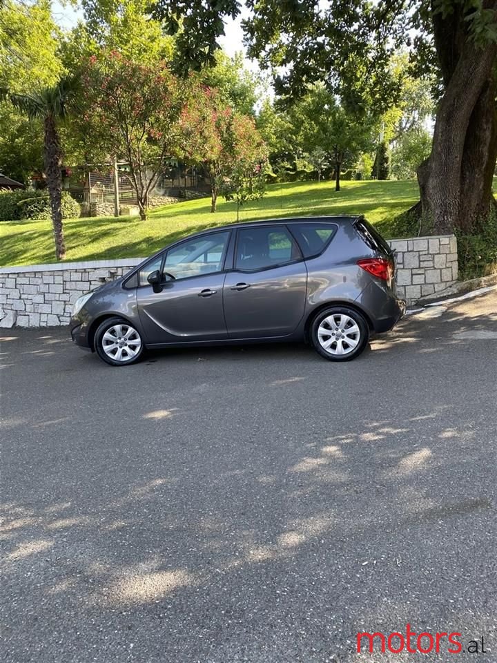 2010' Opel Meriva photo #4