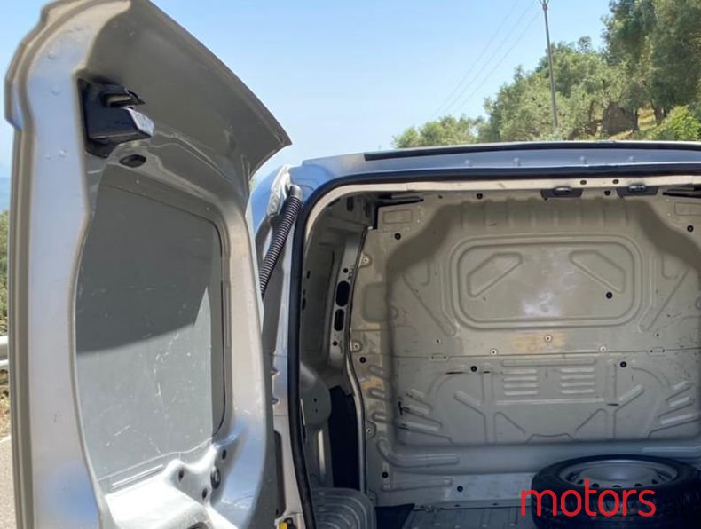 2011' Citroen Nemo photo #4