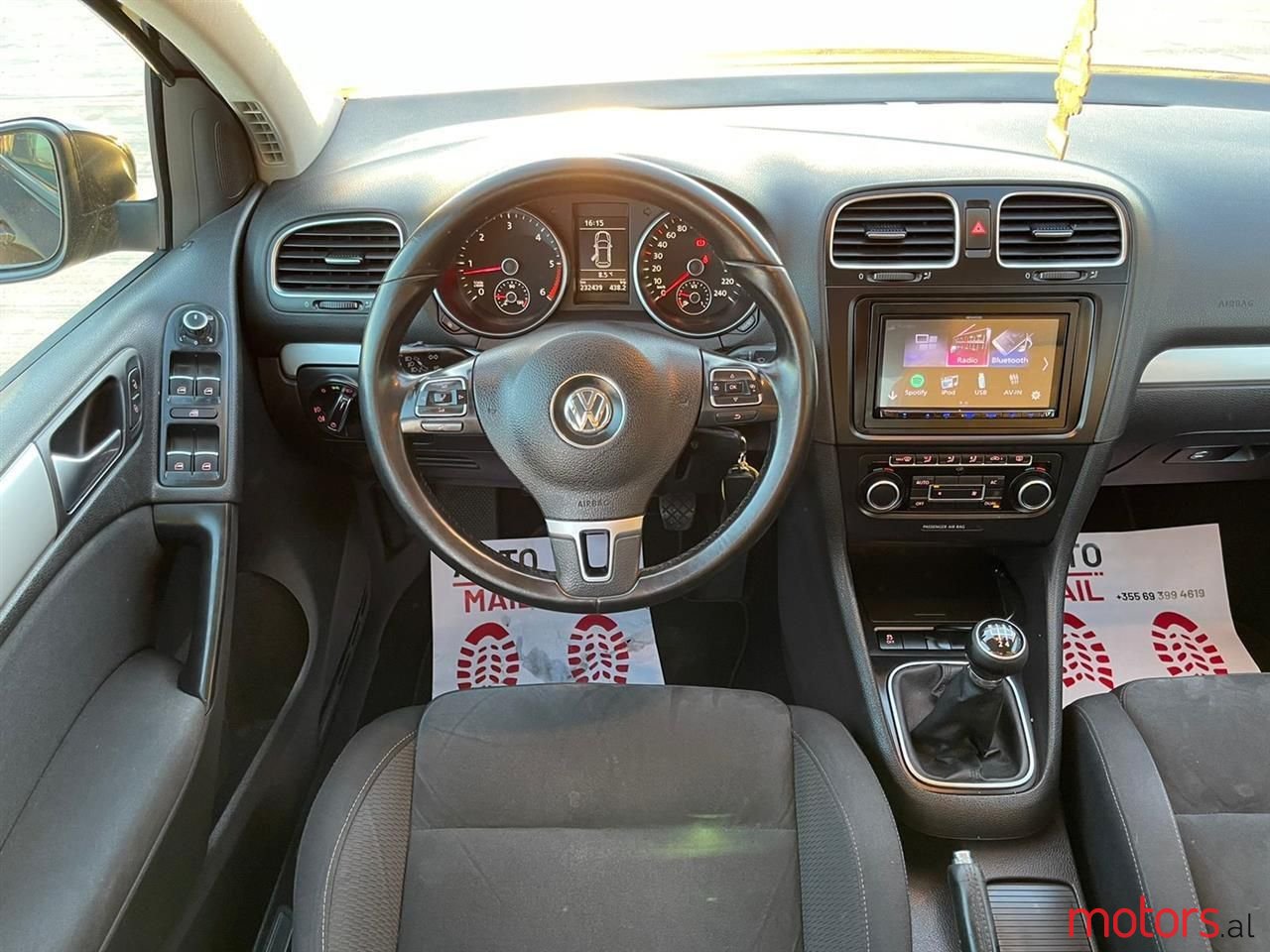 2012' Volkswagen Golf photo #3