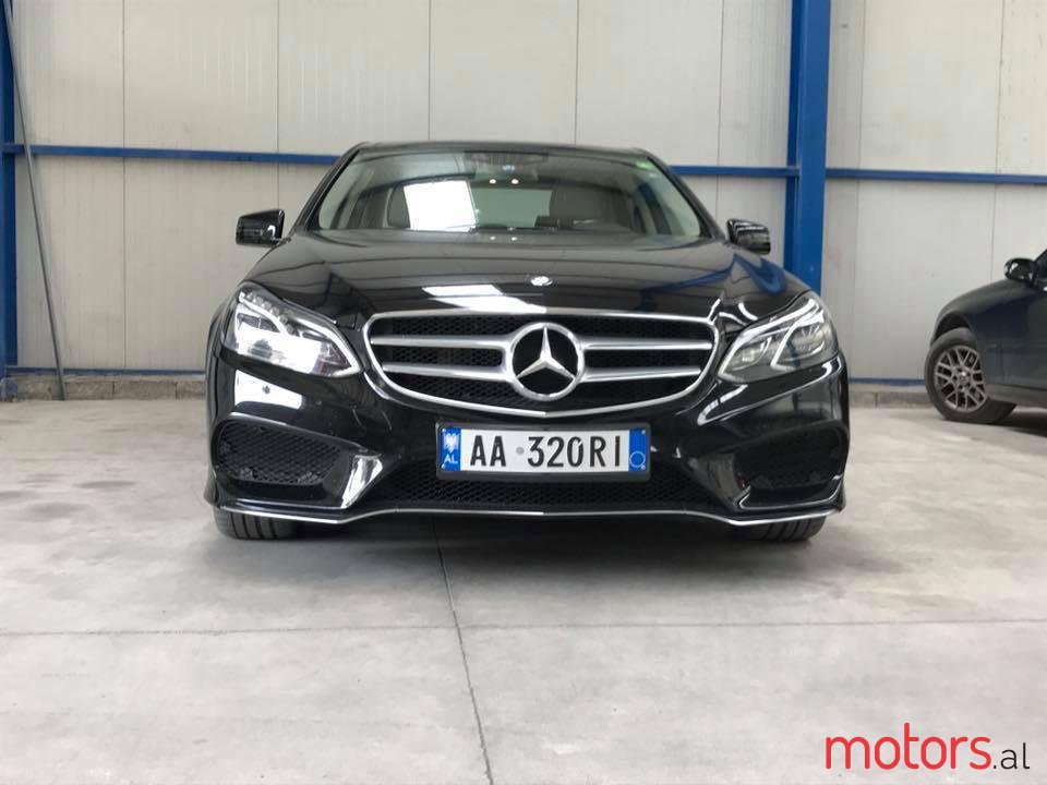 2013' Mercedes-Benz E-Class 300 photo #7