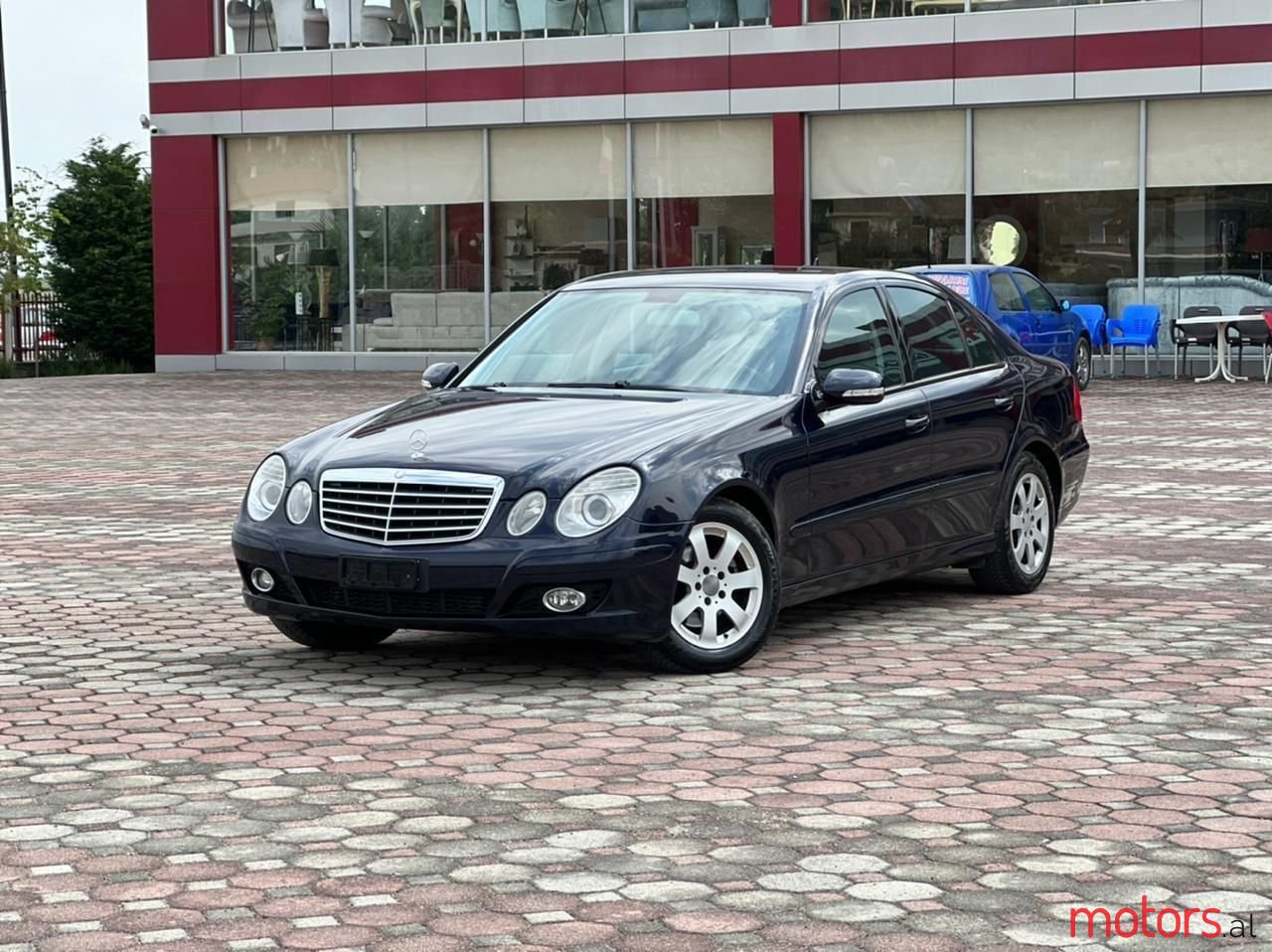 2009' Mercedes-Benz E 220 photo #1