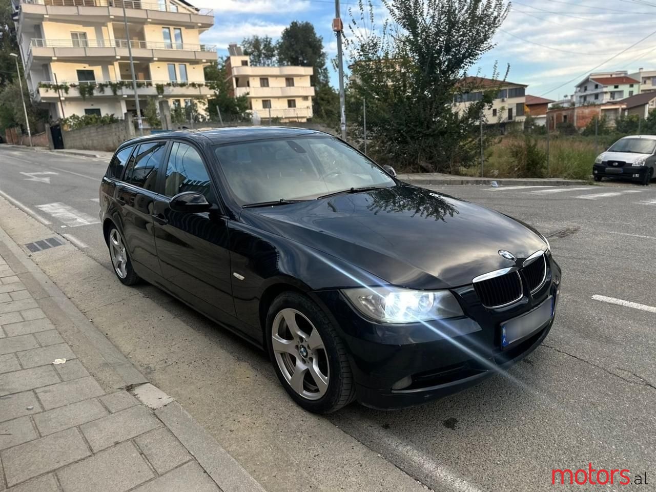 2006' BMW 320 photo #1