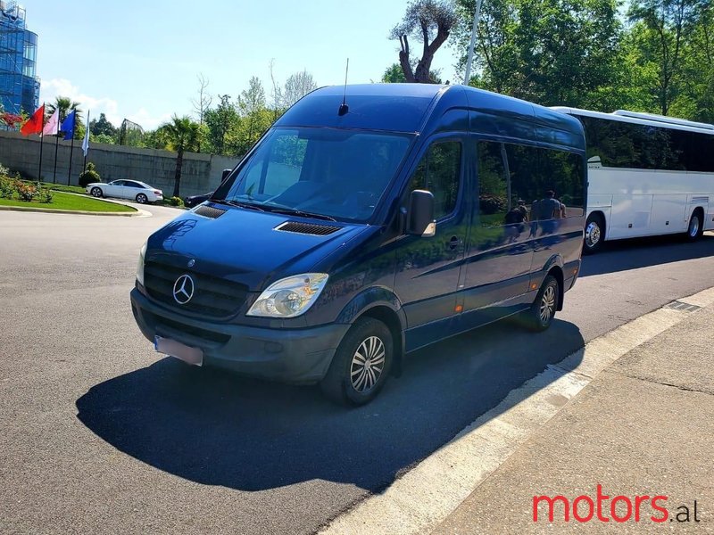 2010' Mercedes-Benz Sprinter photo #6