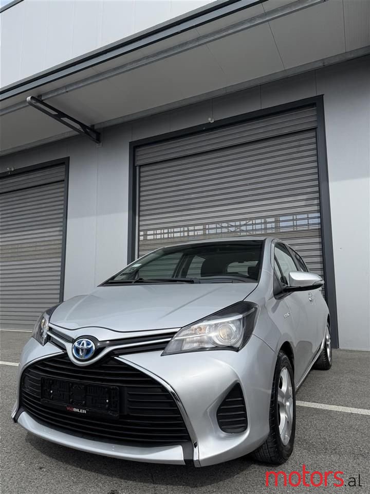 2015' Toyota Yaris photo #3