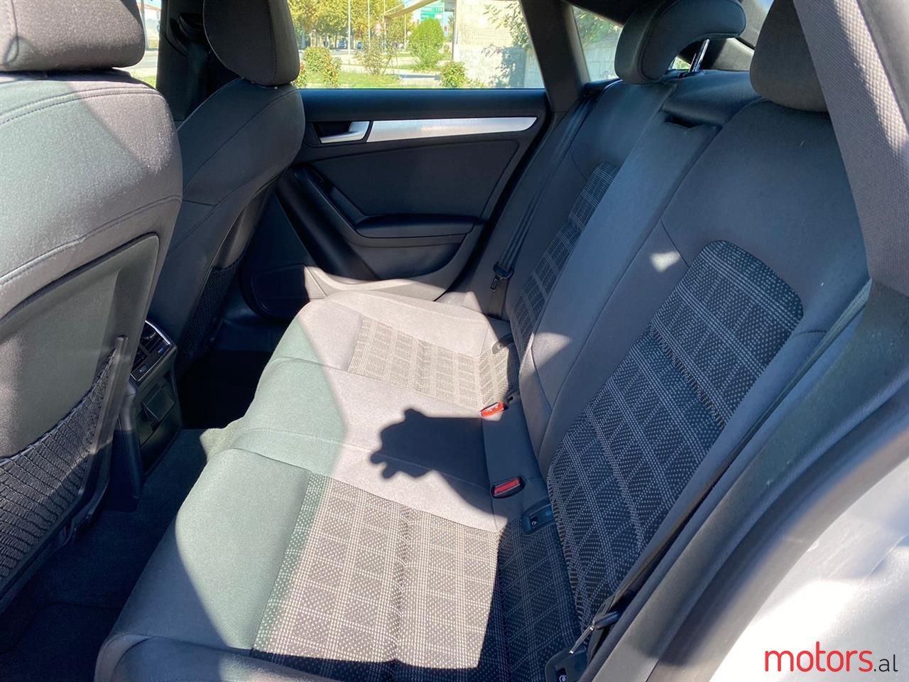 2011' Audi A5 photo #5