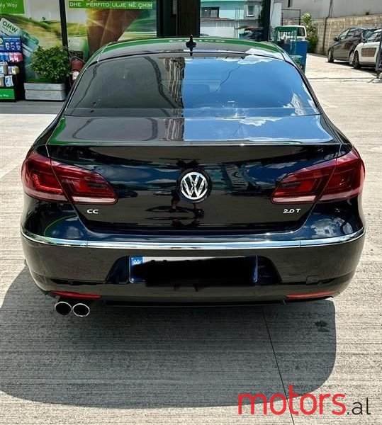 2013' Volkswagen Passat photo #6