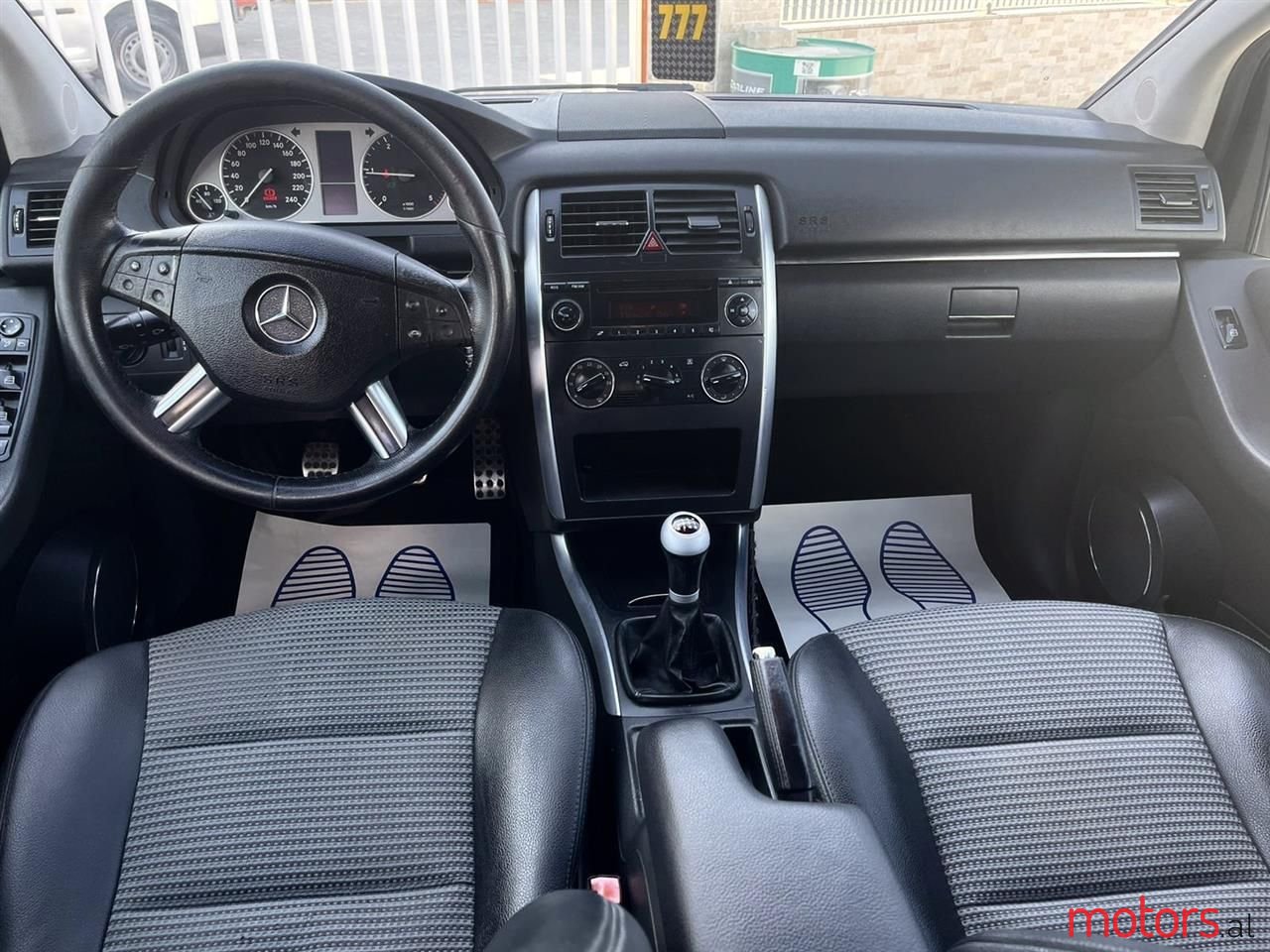 2006' Mercedes-Benz B 200 photo #2