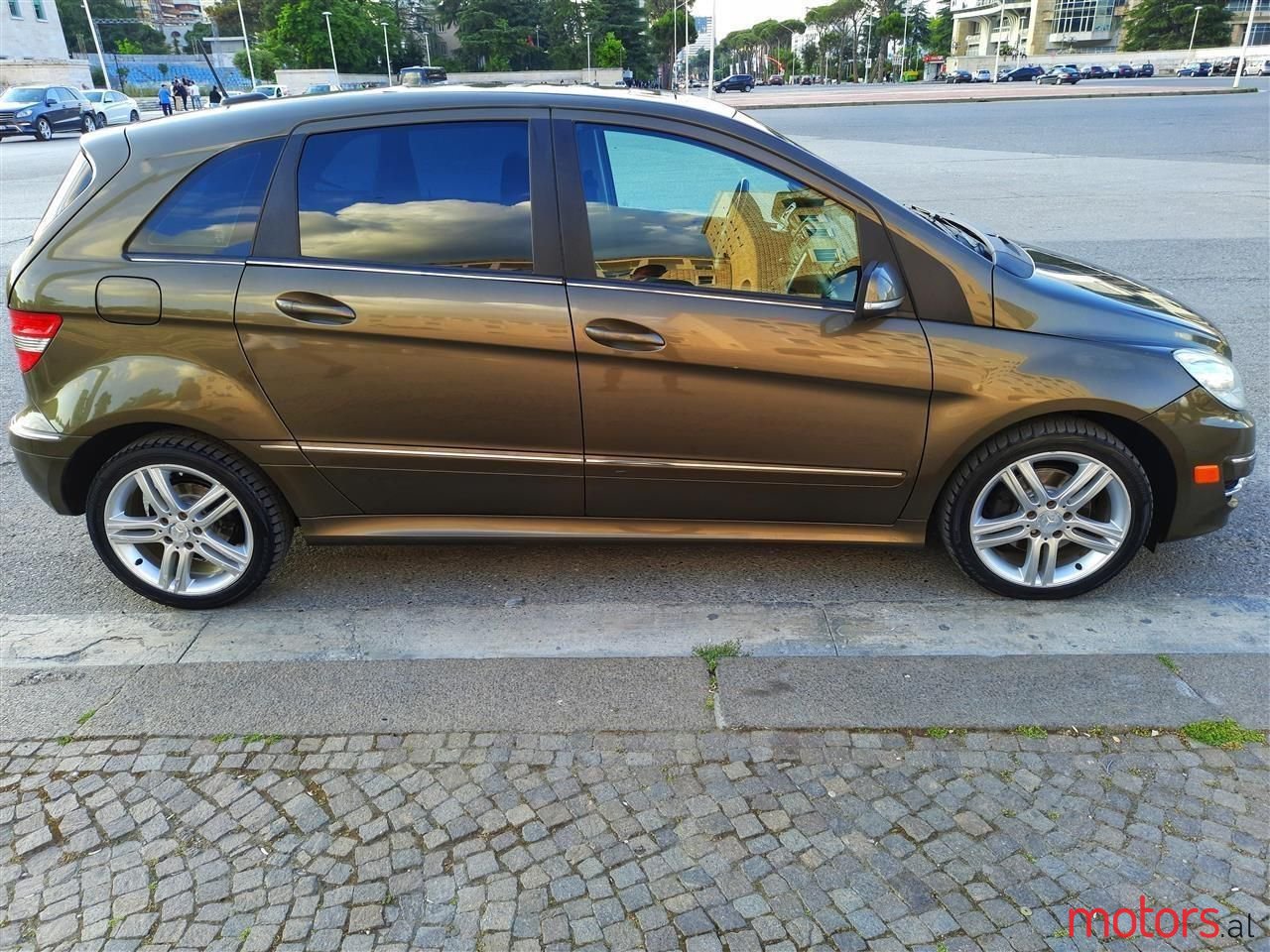 2010' Mercedes-Benz B 200 photo #1