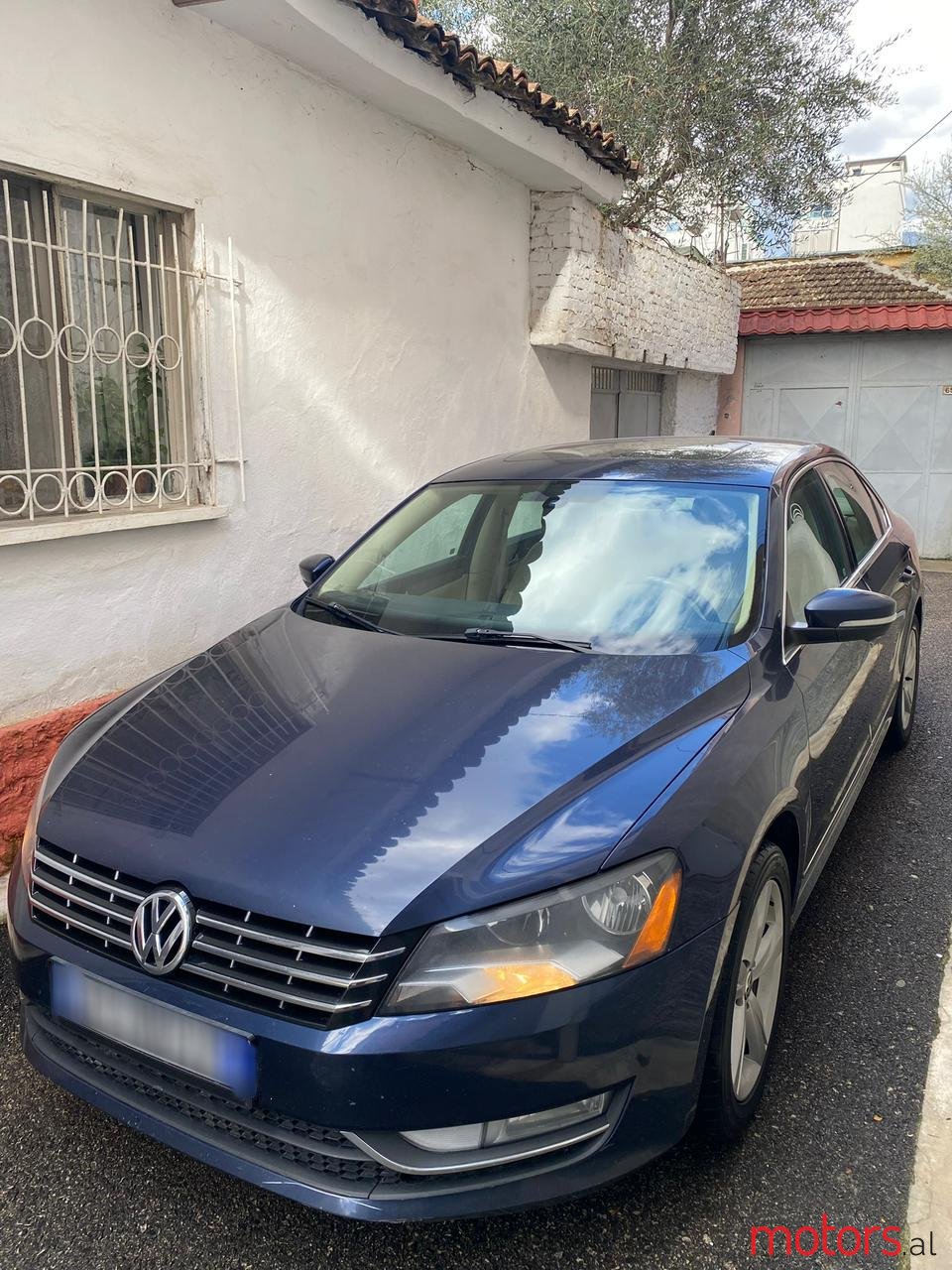 2015' Volkswagen Passat photo #1