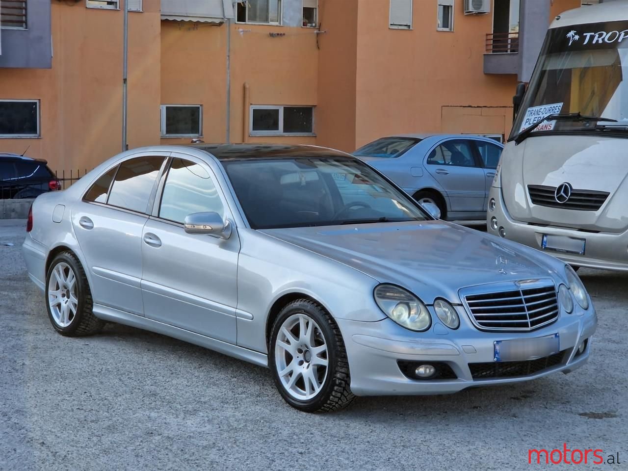 2008' Mercedes-Benz E 220 photo #2