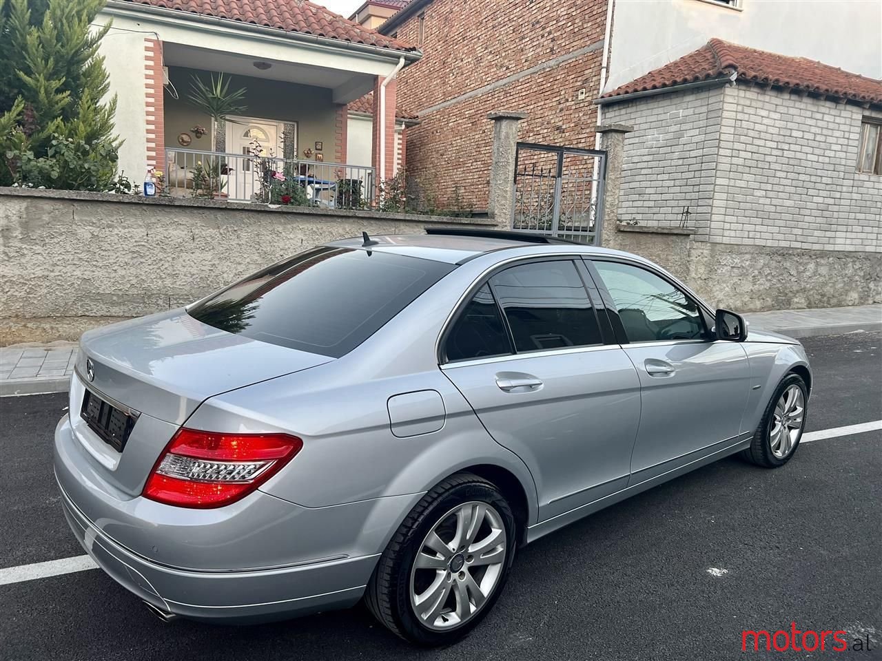 2008' Mercedes-Benz C 280 photo #1