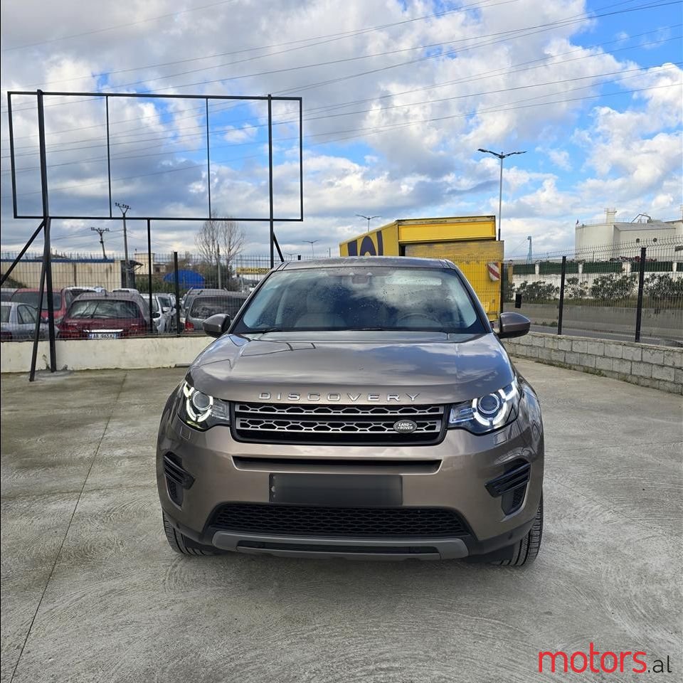 2016' Land Rover Discovery Sport photo #2