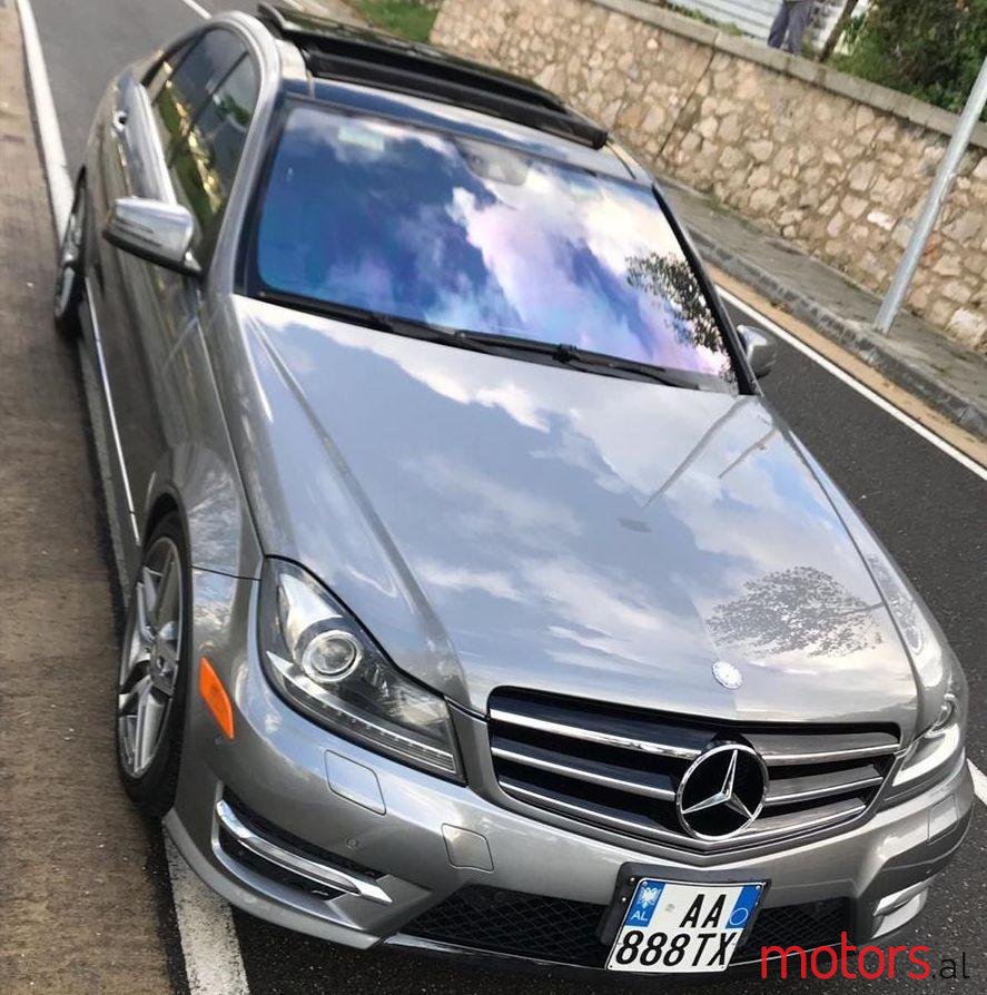 2013' Mercedes-Benz C 300 photo #1