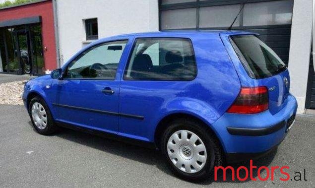 2001' Volkswagen Golf photo #1