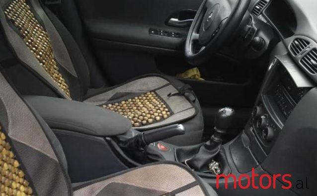 2004' Renault Laguna photo #1