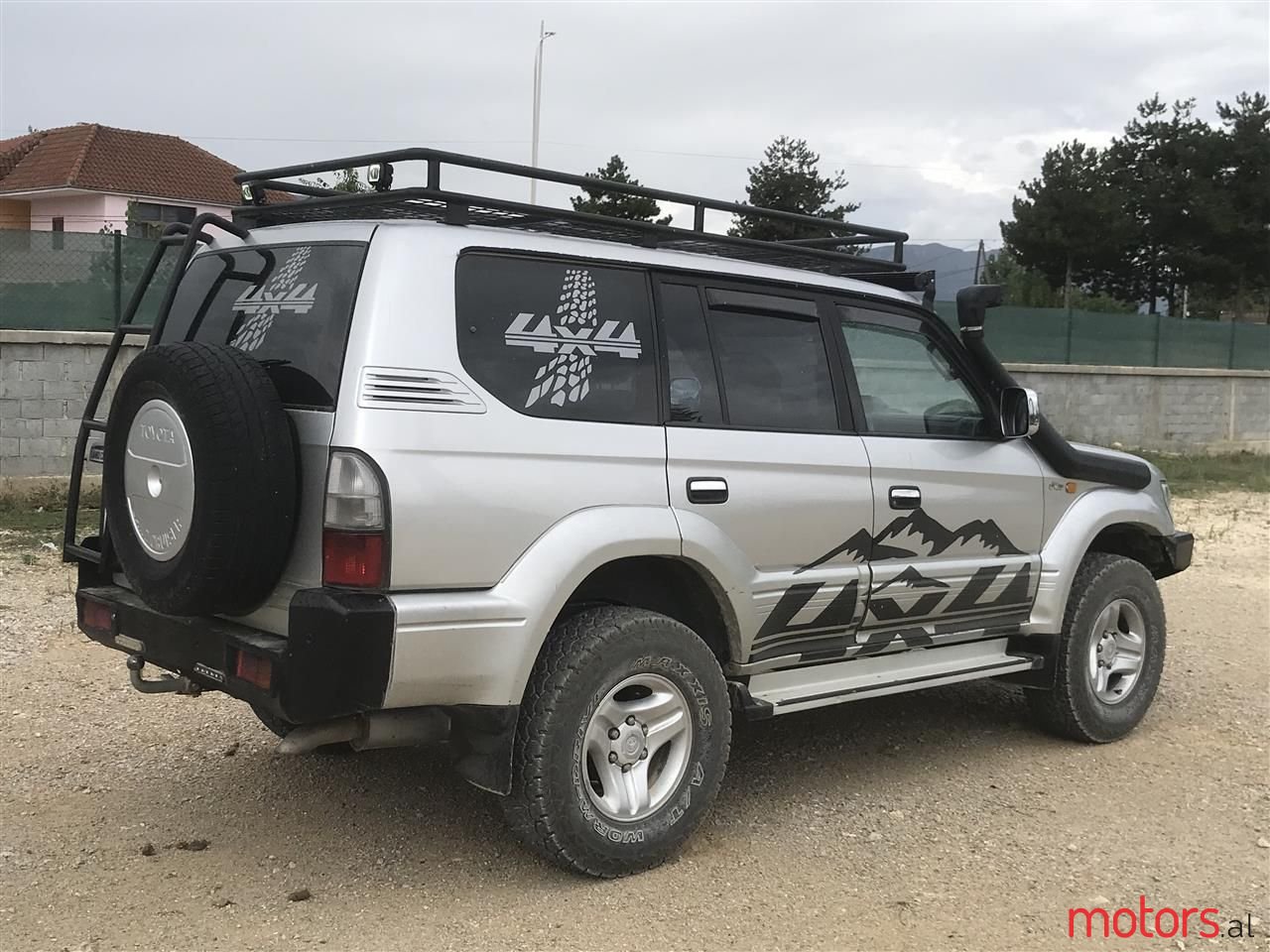 2001' Toyota Land Crusier photo #6