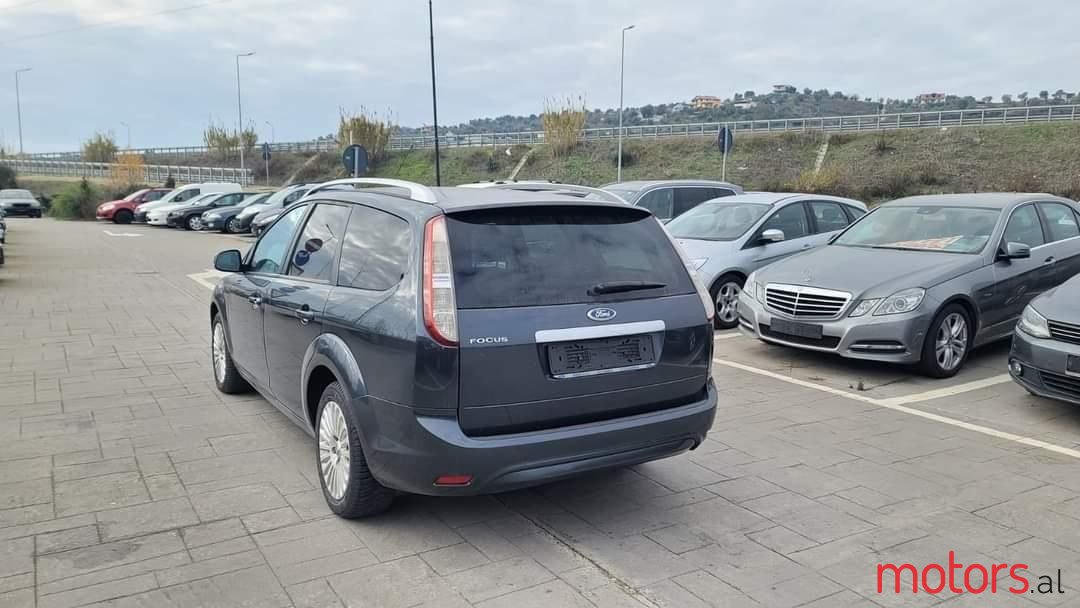 2009' Ford Focus photo #4