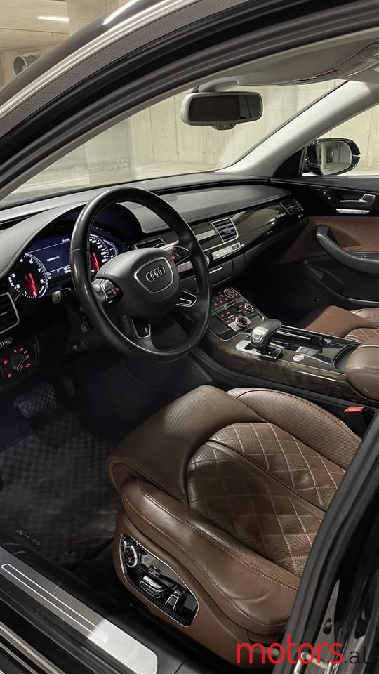 2013' Audi A8 photo #6
