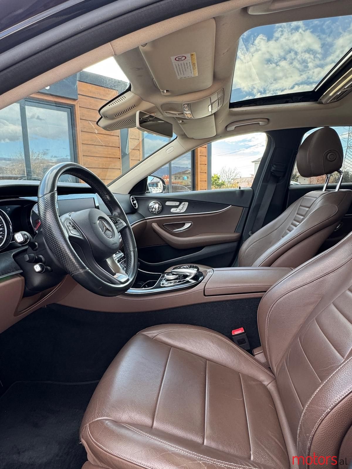 2017' Mercedes-Benz E 220 photo #5