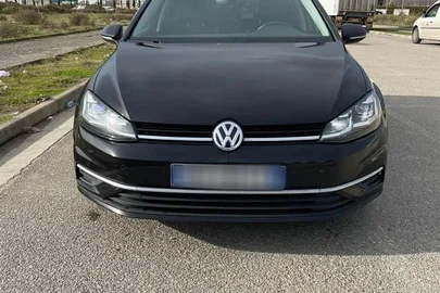 2018' Volkswagen Golf