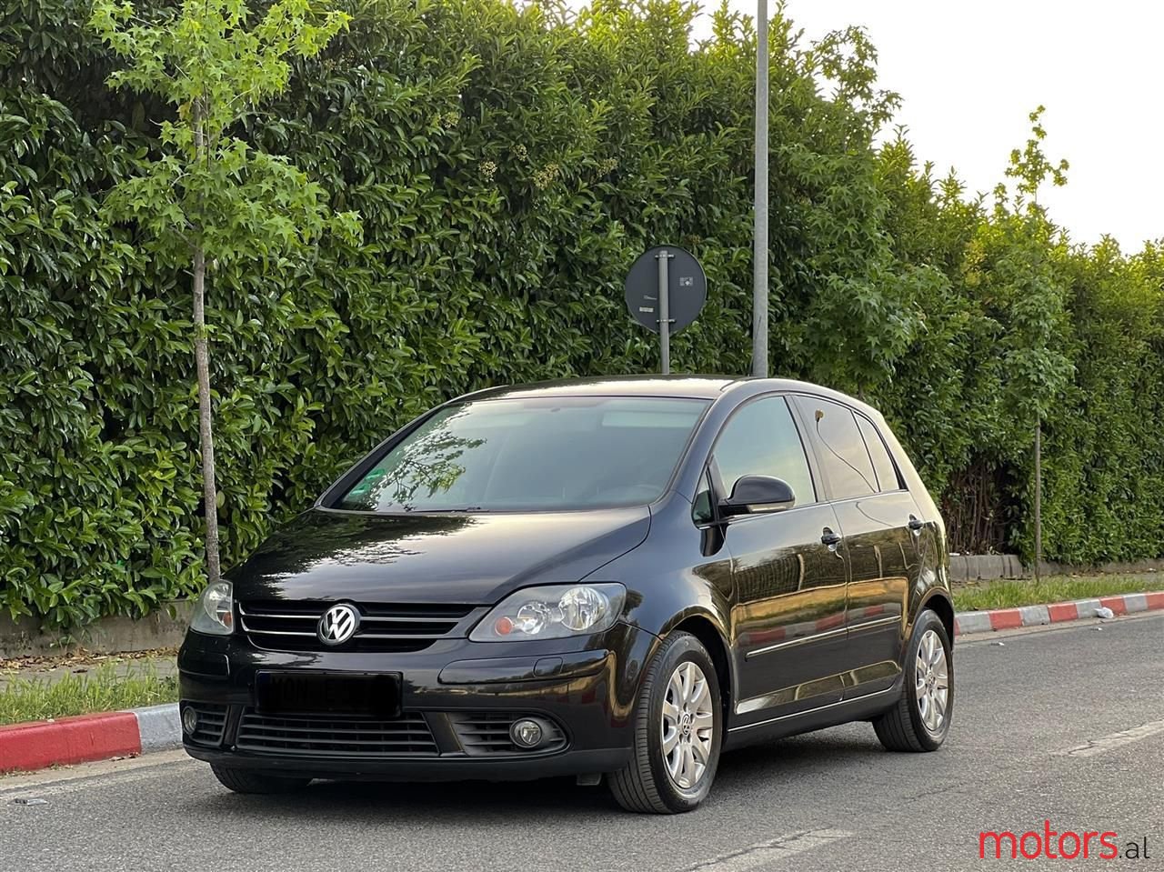 2006' Volkswagen Golf photo #2