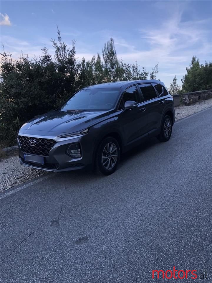 2018' Hyundai Santa Fe photo #5