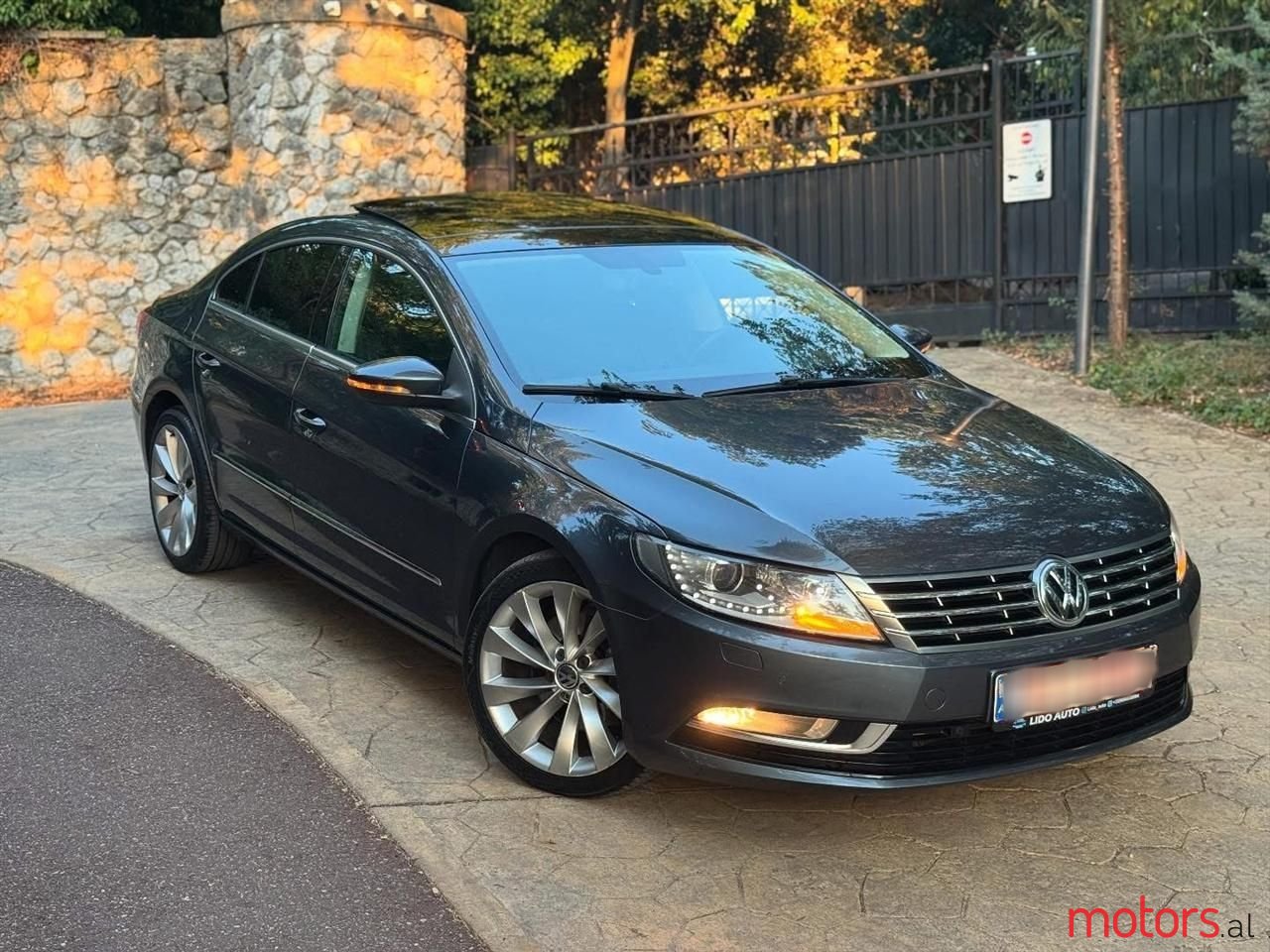 2014' Volkswagen photo #2