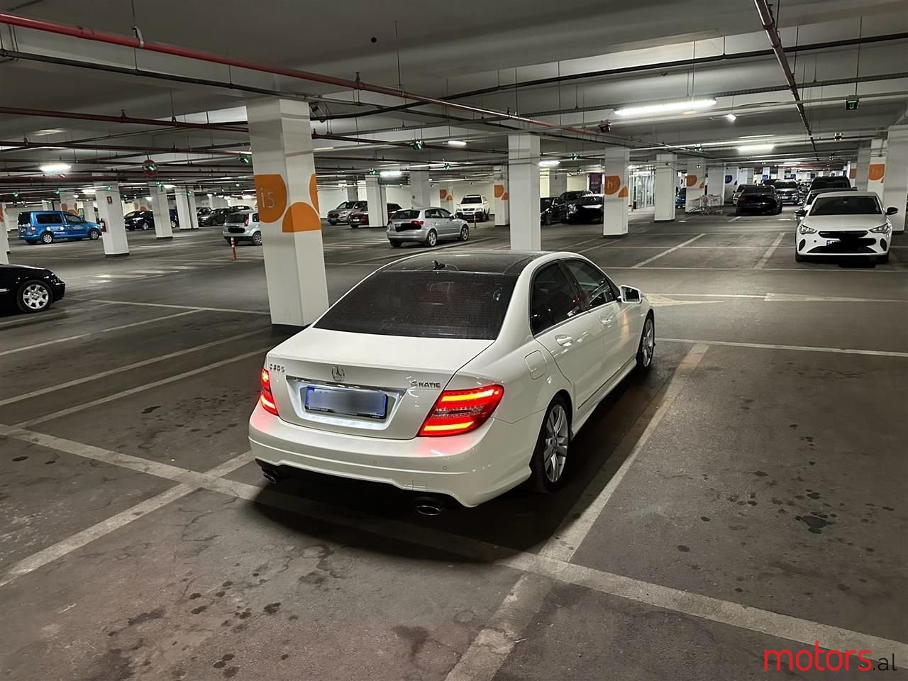 2012' Mercedes-Benz C 300 photo #6