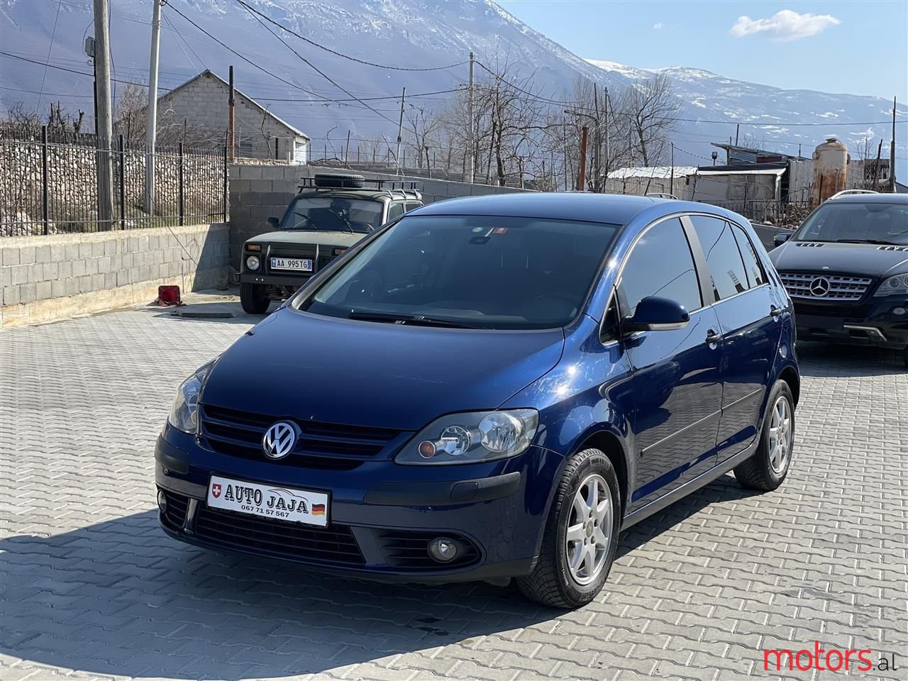 2005' Volkswagen Golf photo #1