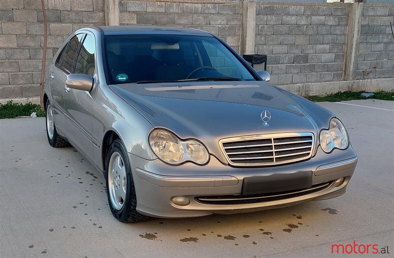 2004' Mercedes-Benz C 180 photo #3
