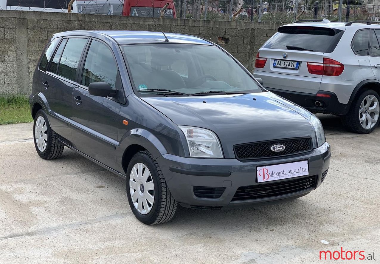 2005' Ford Fusion photo #2