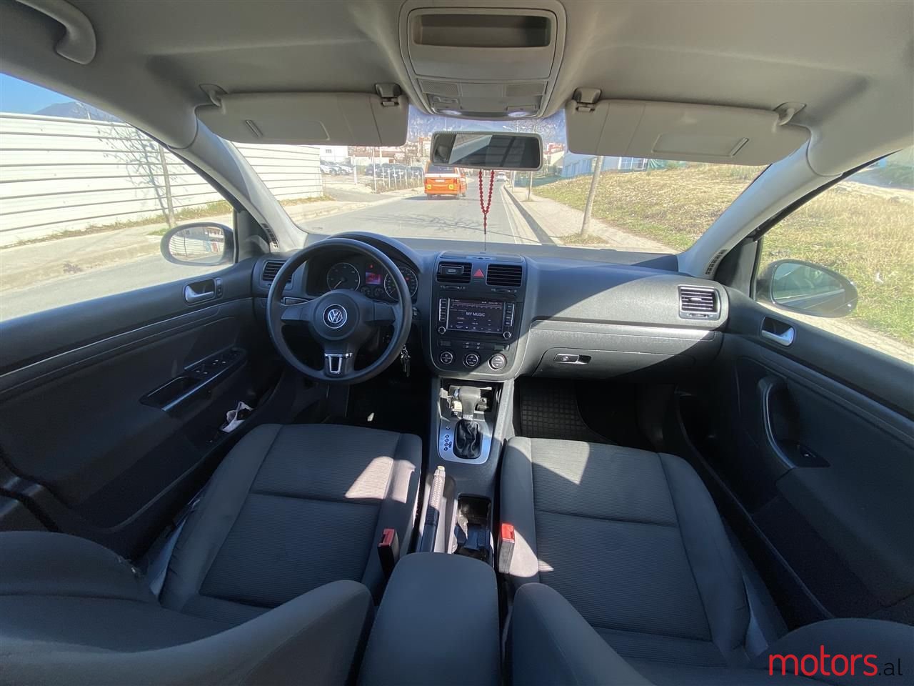 2007' Volkswagen Golf photo #1