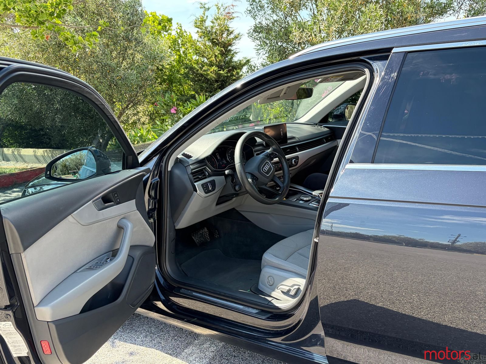 2016' Audi A4 photo #6