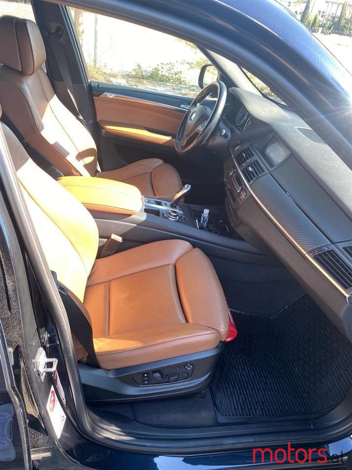 2010' BMW X5 photo #4