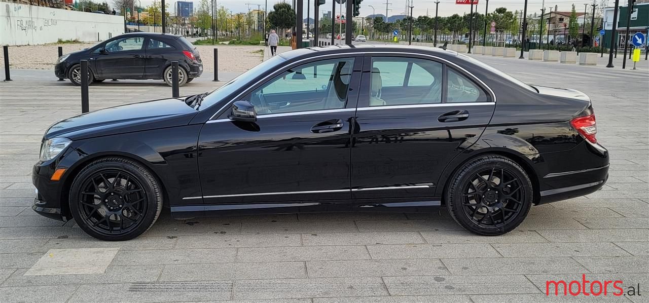 2010' Mercedes-Benz C 300 photo #4