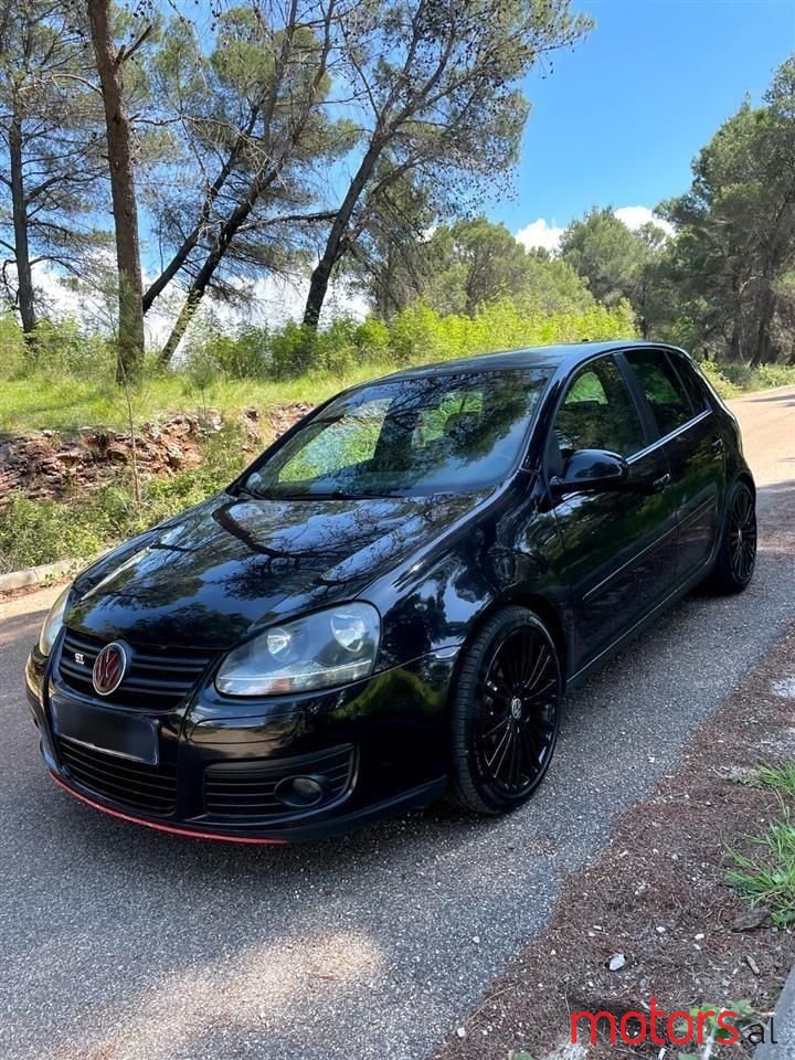 2008' Volkswagen Golf photo #1