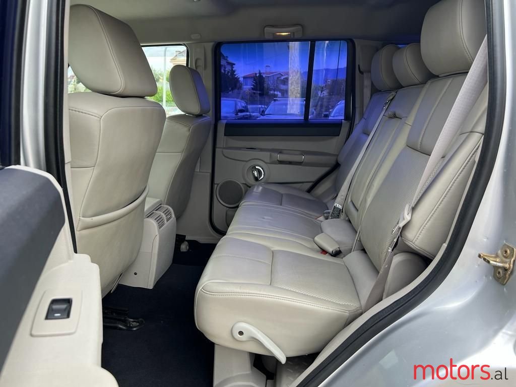 2007' Jeep Commander photo #4