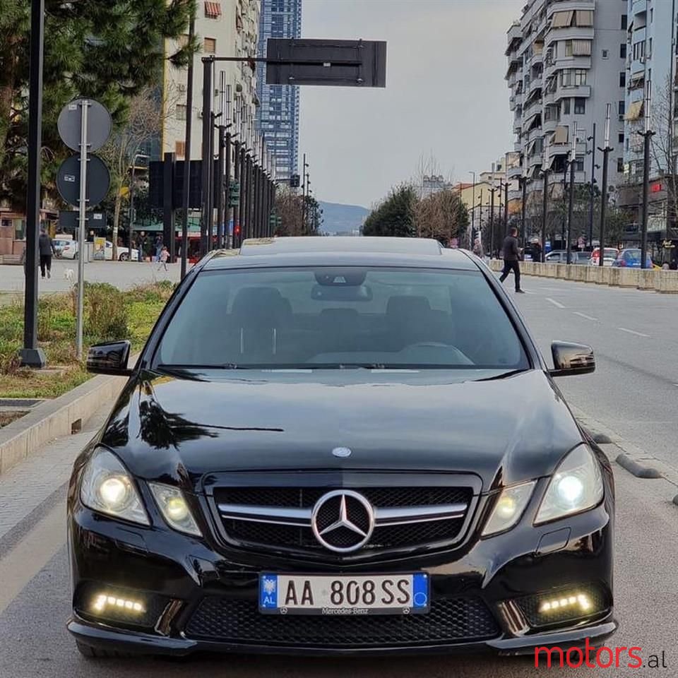 2012' Mercedes-Benz E 350 photo #4