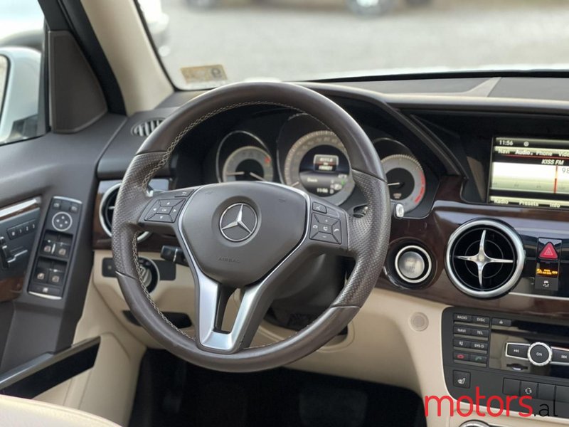2015' Mercedes-Benz GLK 250 photo #5