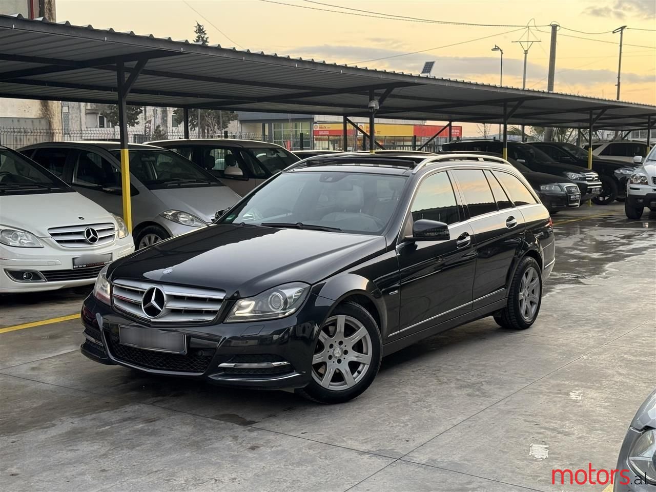 2013' Mercedes-Benz C 250 photo #1