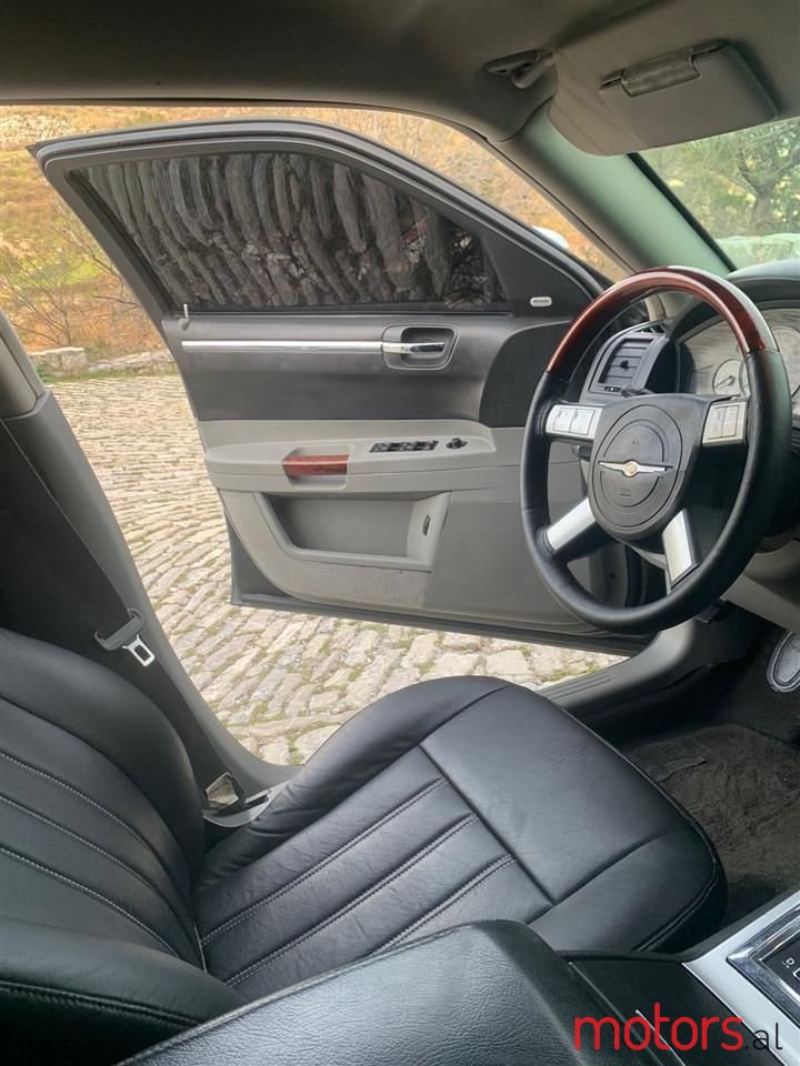 2007' Chrysler 300C photo #6