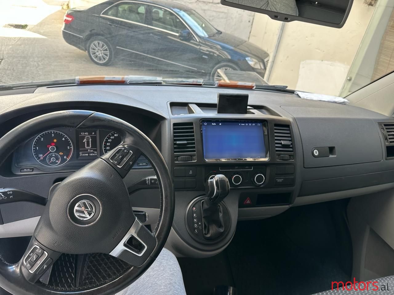 2014' Volkswagen T5 Transporter photo #3