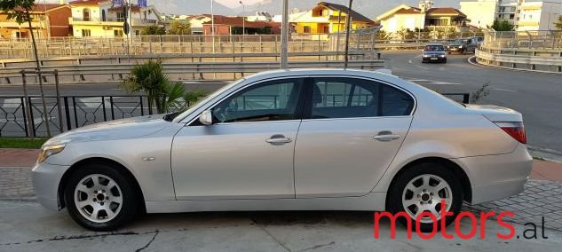 2007' BMW 520 photo #1