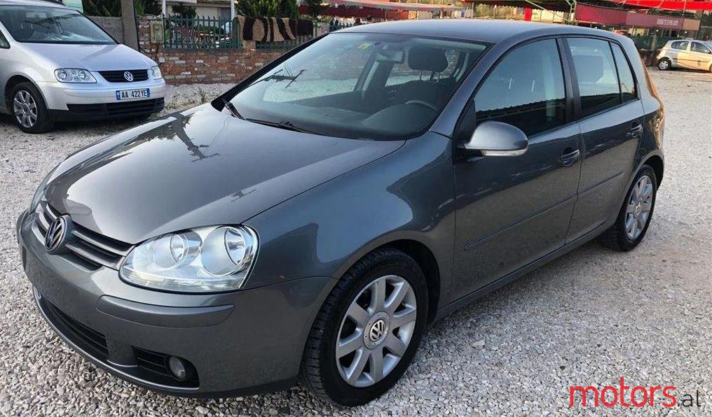 2005' Volkswagen Golf photo #1