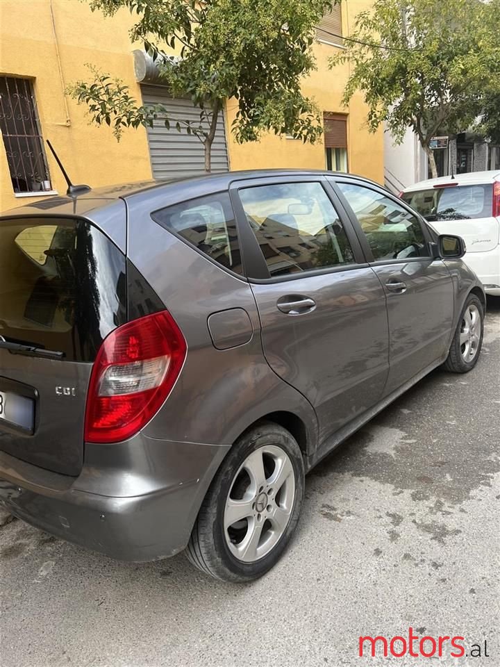 2008' Mercedes-Benz A 180 photo #6